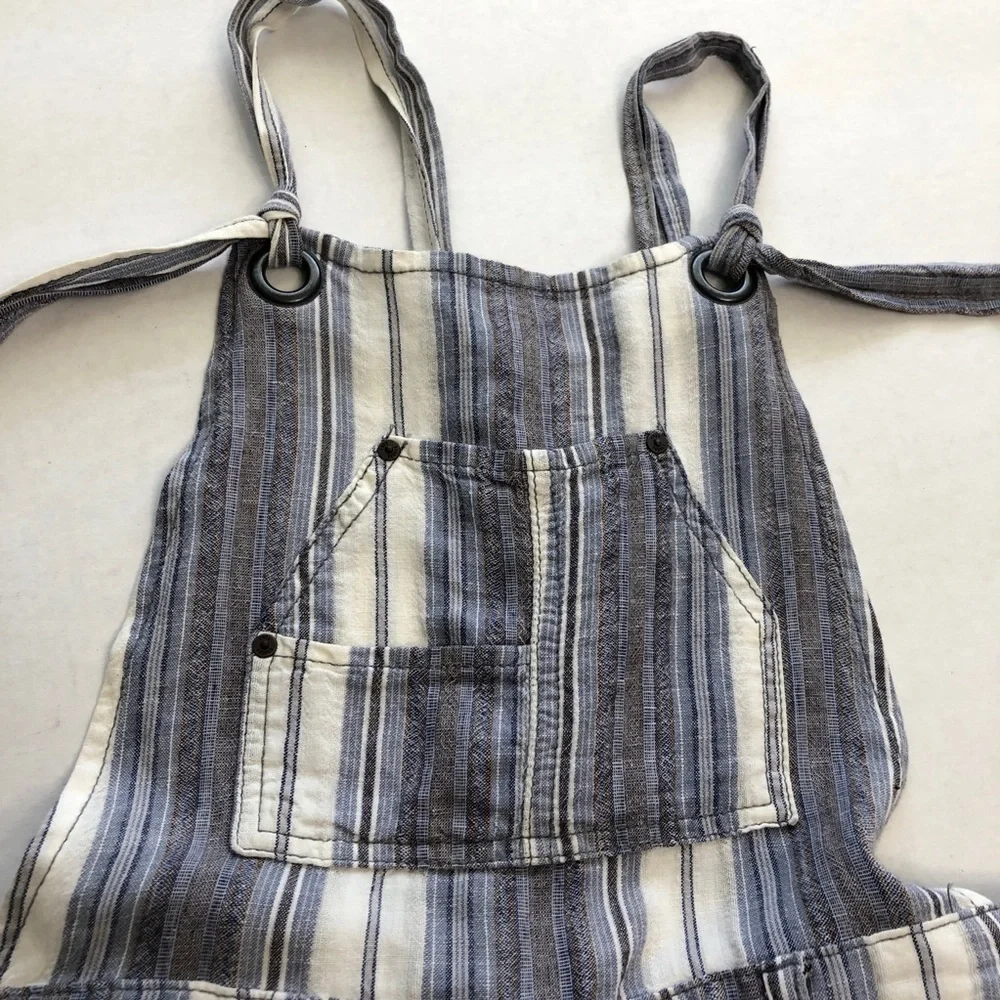 Free People give pair